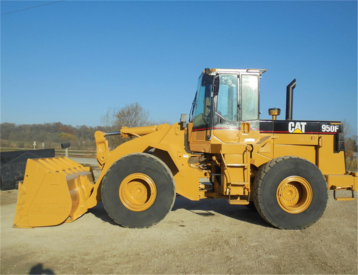 CATERPILLAR 950F - Мини челен товарач: снимка 3 CATERPILLAR 950F - Мини челен товарач: снимка 3
