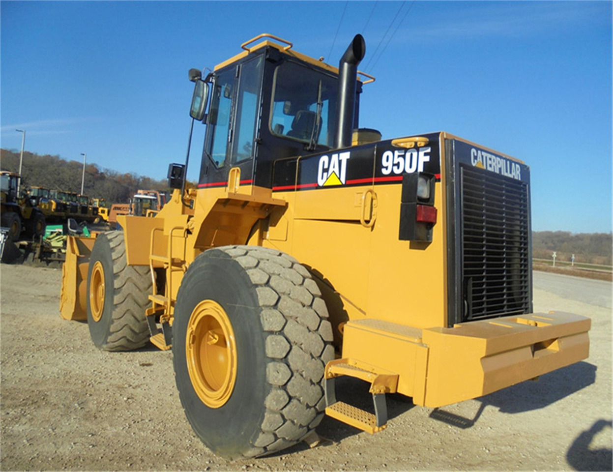 CATERPILLAR 950F - Мини челен товарач: снимка 1 CATERPILLAR 950F - Мини челен товарач: снимка 1