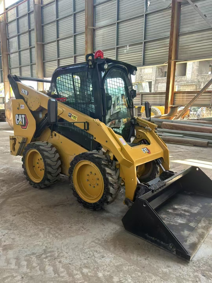 CATERPILLAR CAT260D Skid Steer Loader - Мини челен товарач: снимка 2 CATERPILLAR CAT260D Skid Steer Loader - Мини челен товарач: снимка 2