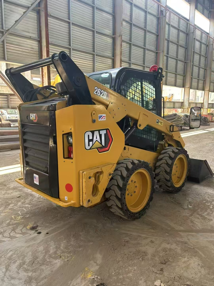 CATERPILLAR CAT260D Skid Steer Loader - Мини челен товарач: снимка 3 CATERPILLAR CAT260D Skid Steer Loader - Мини челен товарач: снимка 3