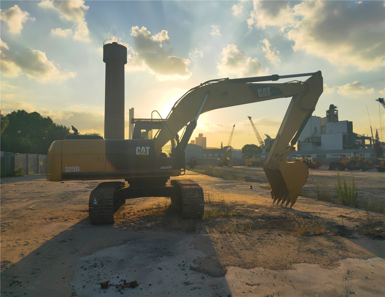 CATERPILLAR Crawler Excavator 325D Good Condition - Верижен багер: снимка 4 CATERPILLAR Crawler Excavator 325D Good Condition - Верижен багер: снимка 4