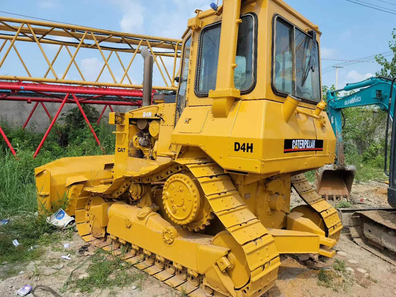 CATERPILLAR D4H - Булдозер: снимка 3 CATERPILLAR D4H - Булдозер: снимка 3