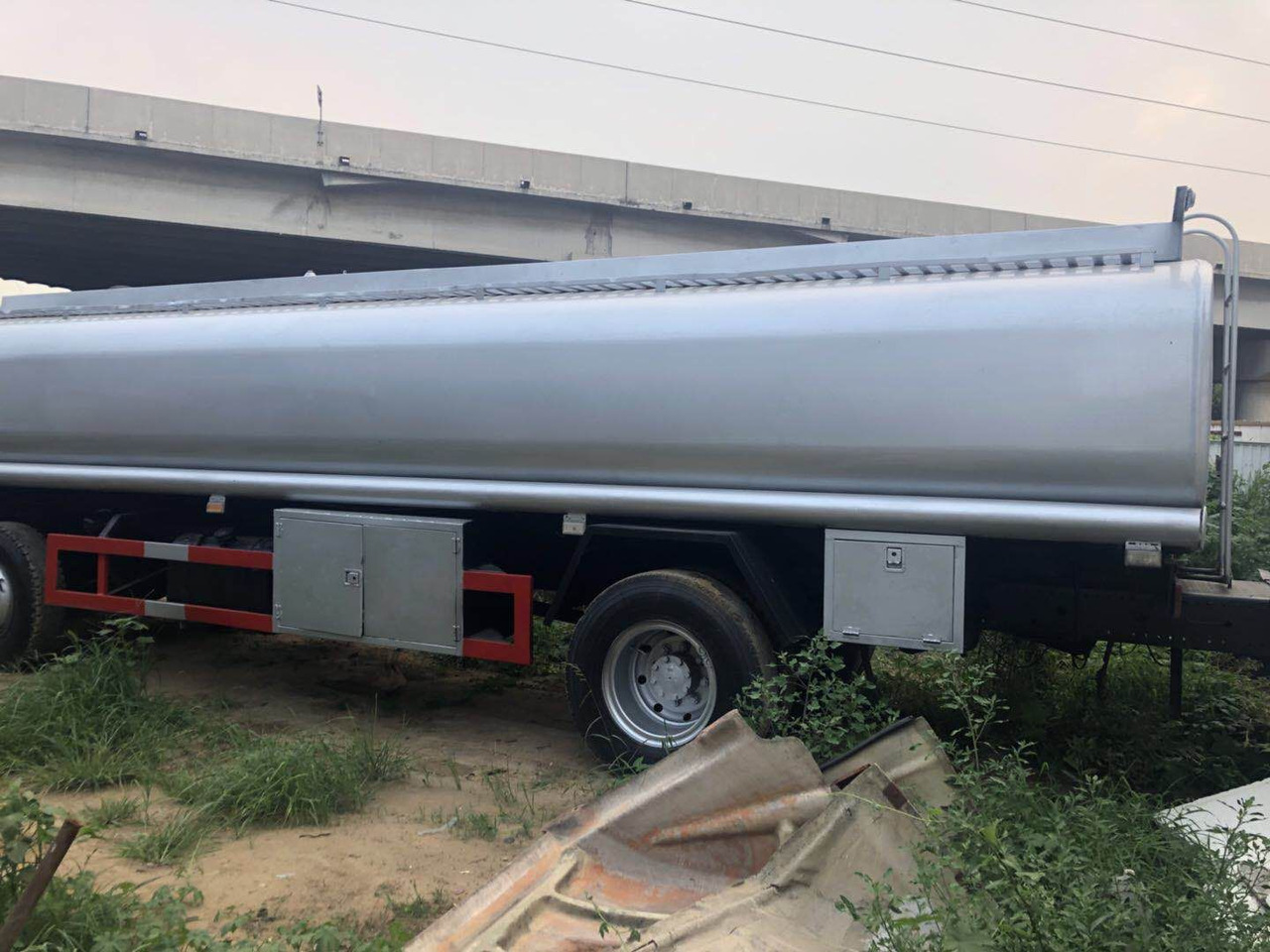 DONGFENG fuel tanker CLICK HERE FOR DISCOUNT - Камион цистерна: снимка 5 DONGFENG fuel tanker CLICK HERE FOR DISCOUNT - Камион цистерна: снимка 5