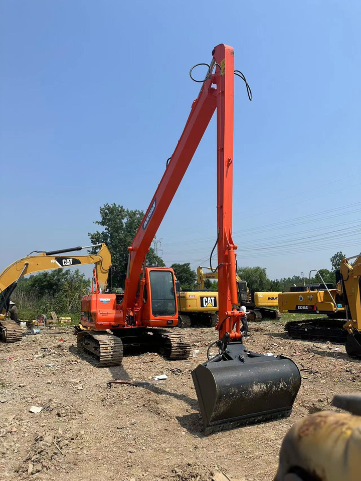 DOOSAN DH150LC-7 Extended arm crawler excavator - Верижен багер: снимка 2 DOOSAN DH150LC-7 Extended arm crawler excavator - Верижен багер: снимка 2