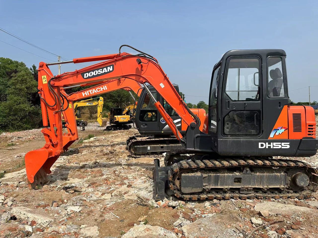 DOOSAN DH55 Mini Excavator 5.5T - Мини багер: снимка 1 DOOSAN DH55 Mini Excavator 5.5T - Мини багер: снимка 1