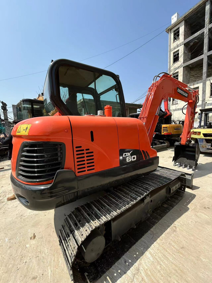 DOOSAN DX60 Mini excavator 6ton - Мини багер: снимка 5 DOOSAN DX60 Mini excavator 6ton - Мини багер: снимка 5