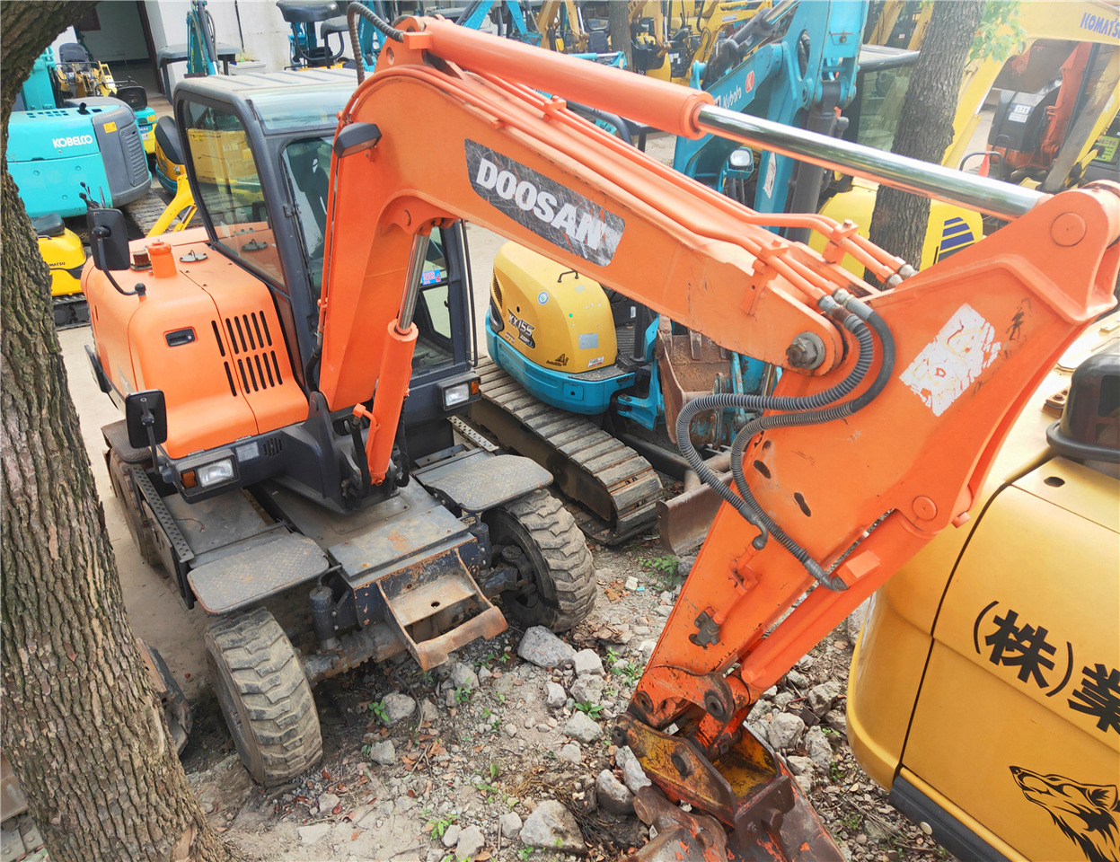 DOOSAN Mini Excavator DX60W Click Here for Discount - Мини багер: снимка 5 DOOSAN Mini Excavator DX60W Click Here for Discount - Мини багер: снимка 5