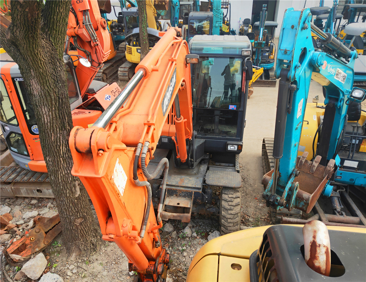 DOOSAN Mini Excavator DX60W Click Here for Discount - Мини багер: снимка 4 DOOSAN Mini Excavator DX60W Click Here for Discount - Мини багер: снимка 4