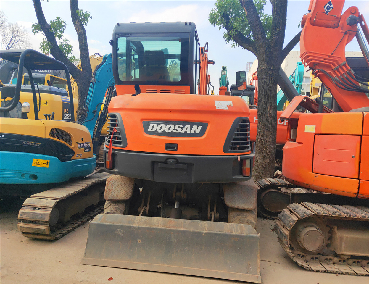 DOOSAN Mini Excavator DX60W Click Here for Discount - Мини багер: снимка 3 DOOSAN Mini Excavator DX60W Click Here for Discount - Мини багер: снимка 3