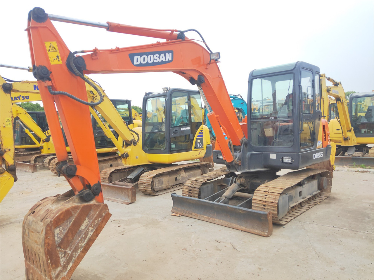 Doosan Crawler Excavator DH55 Good Condition Click for Discount - Верижен багер: снимка 2 Doosan Crawler Excavator DH55 Good Condition Click for Discount - Верижен багер: снимка 2