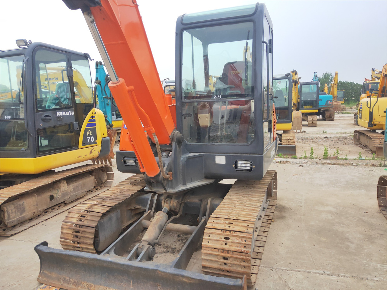 Doosan Crawler Excavator DH55 Good Condition Click for Discount - Верижен багер: снимка 4 Doosan Crawler Excavator DH55 Good Condition Click for Discount - Верижен багер: снимка 4