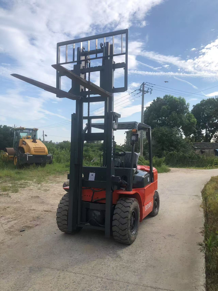 HELI 5Ton Forklift - Дизелов мотокар: снимка 4 HELI 5Ton Forklift - Дизелов мотокар: снимка 4