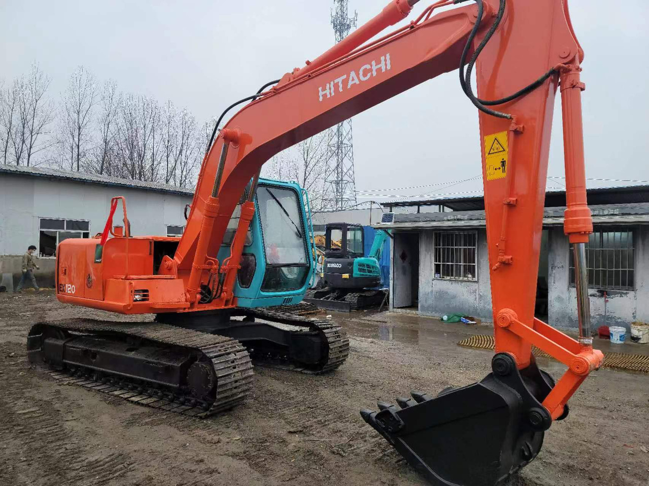 HITACHI EX120-3 - Верижен багер: снимка 3 HITACHI EX120-3 - Верижен багер: снимка 3