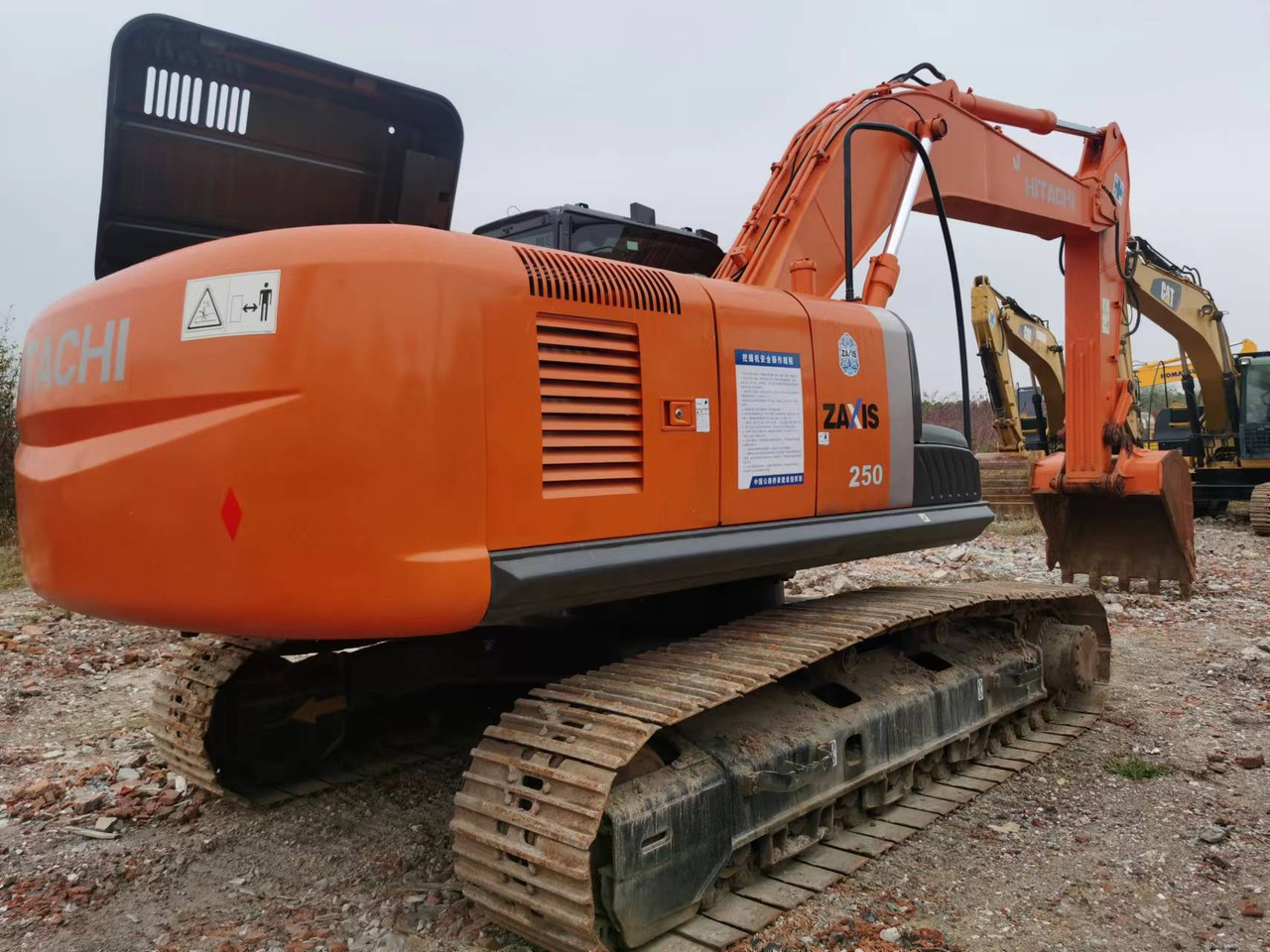 HITACHI ZX250 - Верижен багер: снимка 1 HITACHI ZX250 - Верижен багер: снимка 1