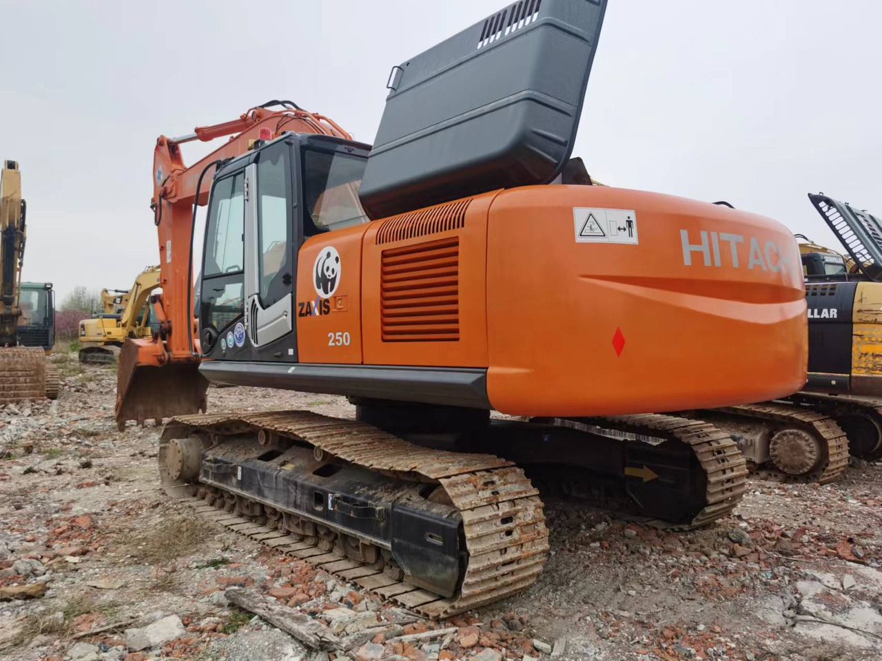 HITACHI ZX250 - Верижен багер: снимка 3 HITACHI ZX250 - Верижен багер: снимка 3