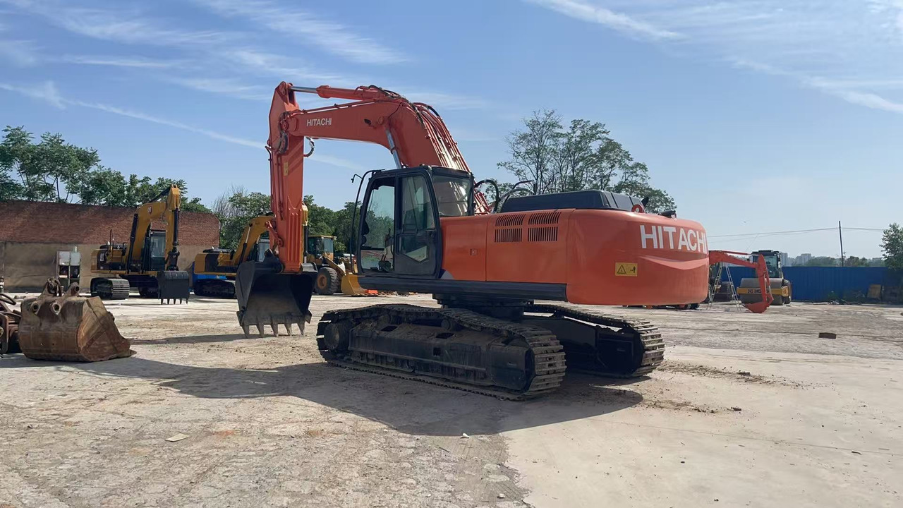 HITACHI ZX350-3G Excavator | Zero Final Drive Issues | New Undercarriage | Super Clean - Верижен багер: снимка 2 HITACHI ZX350-3G Excavator | Zero Final Drive Issues | New Undercarriage | Super Clean - Верижен багер: снимка 2