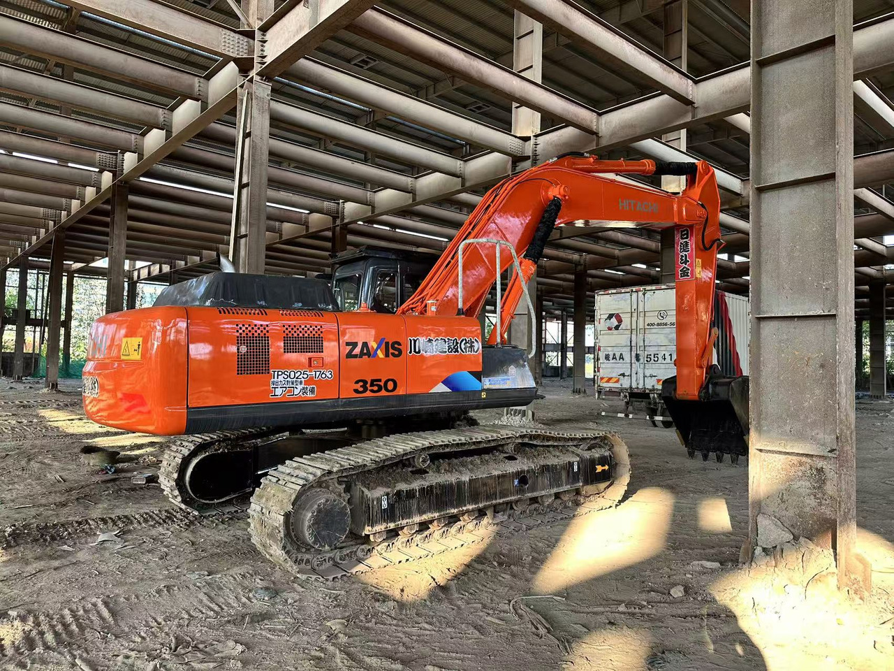 HITACHI ZX350 Excavator Click for Discount - Верижен багер: снимка 1 HITACHI ZX350 Excavator Click for Discount - Верижен багер: снимка 1