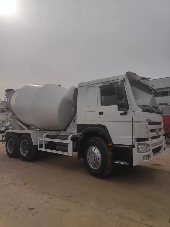 HOWO 375 Cement Mixer Truck 6*4 - Бетоновоз: снимка 3 HOWO 375 Cement Mixer Truck 6*4 - Бетоновоз: снимка 3