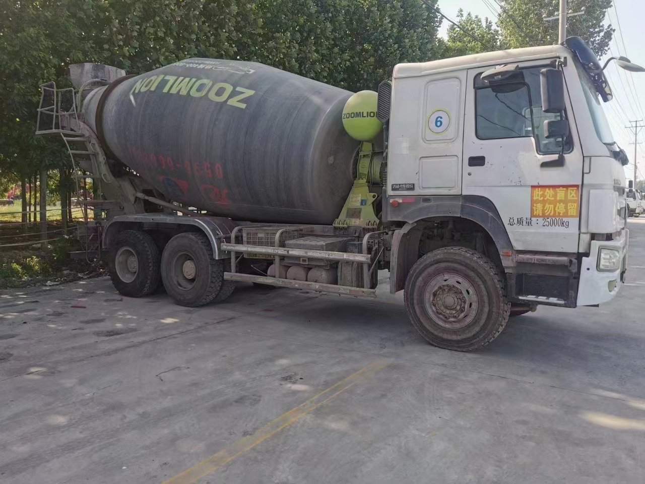 HOWO 6*4 Cement Mixer Truck - Бетоновоз: снимка 4 HOWO 6*4 Cement Mixer Truck - Бетоновоз: снимка 4