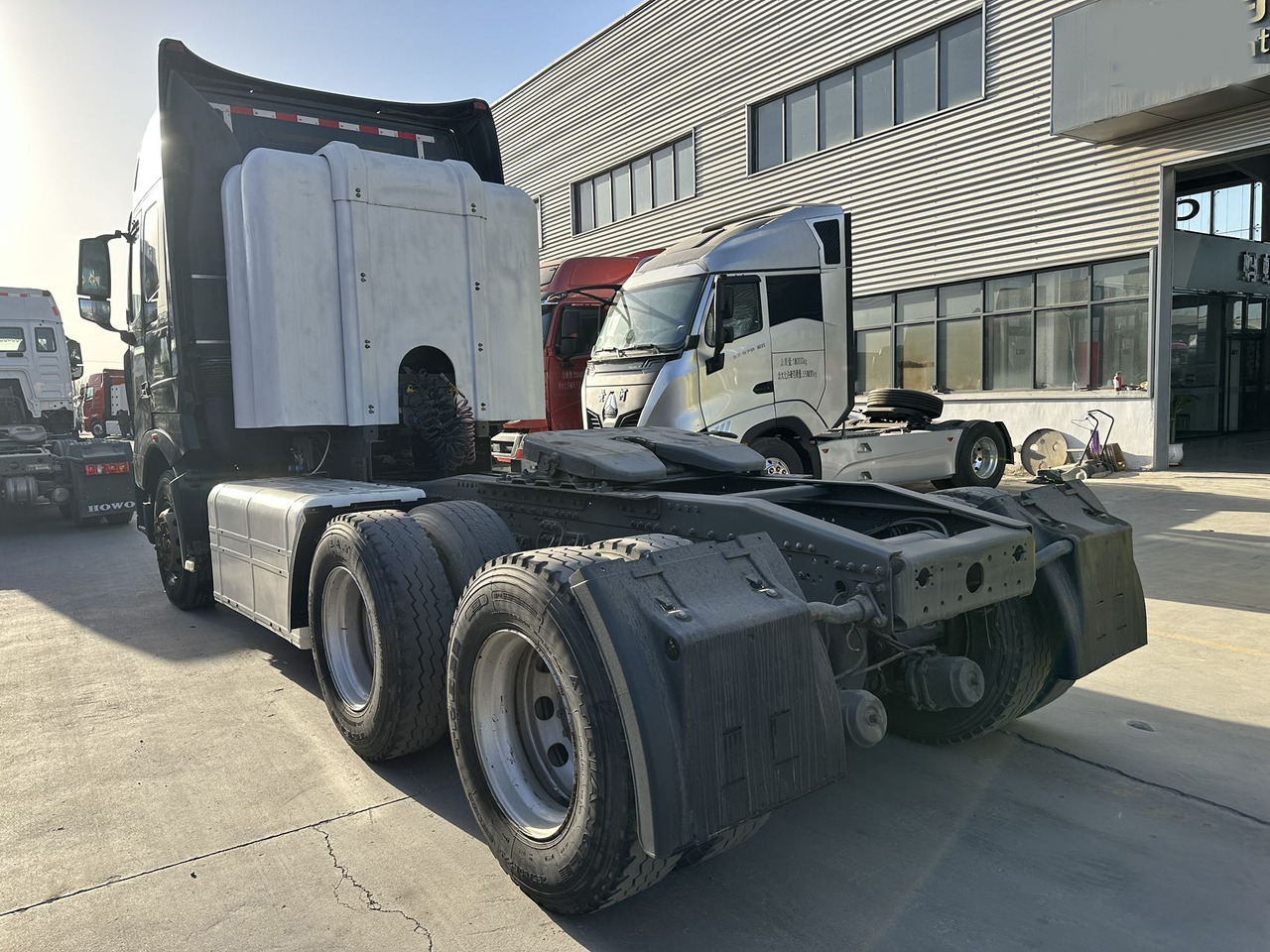 HOWO A7 6*4 Truck Unit Click Here for Discount - Самосвал камион: снимка 4 HOWO A7 6*4 Truck Unit Click Here for Discount - Самосвал камион: снимка 4