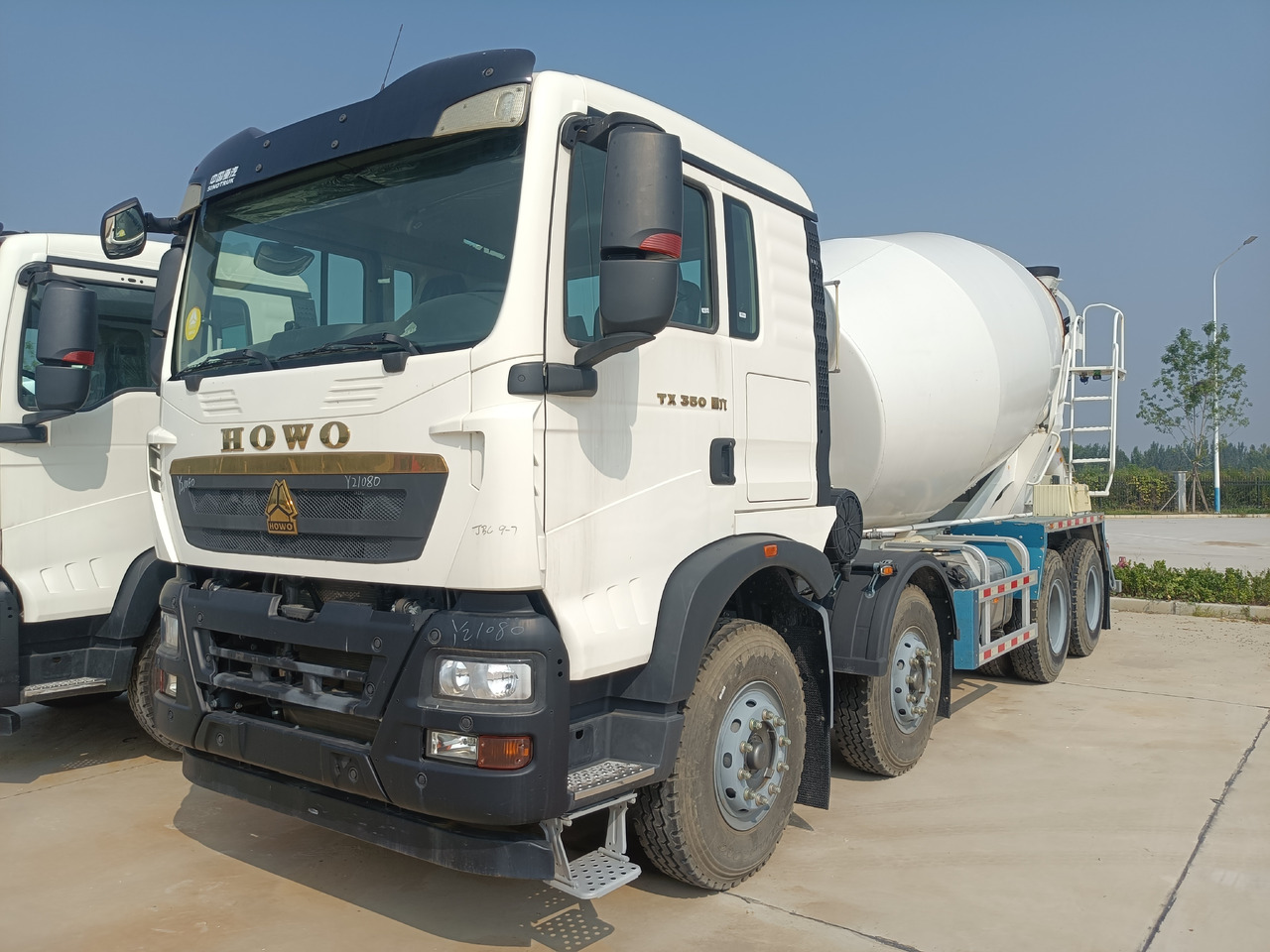 HOWO TX350 Cement Mixer Truck - Бетоновоз: снимка 1 HOWO TX350 Cement Mixer Truck - Бетоновоз: снимка 1