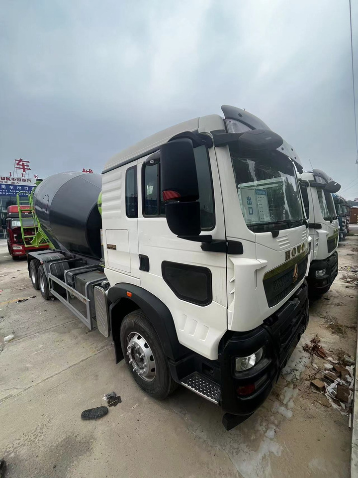 HOWO TX350 Cement Mixer Truck - Бетоновоз: снимка 2 HOWO TX350 Cement Mixer Truck - Бетоновоз: снимка 2