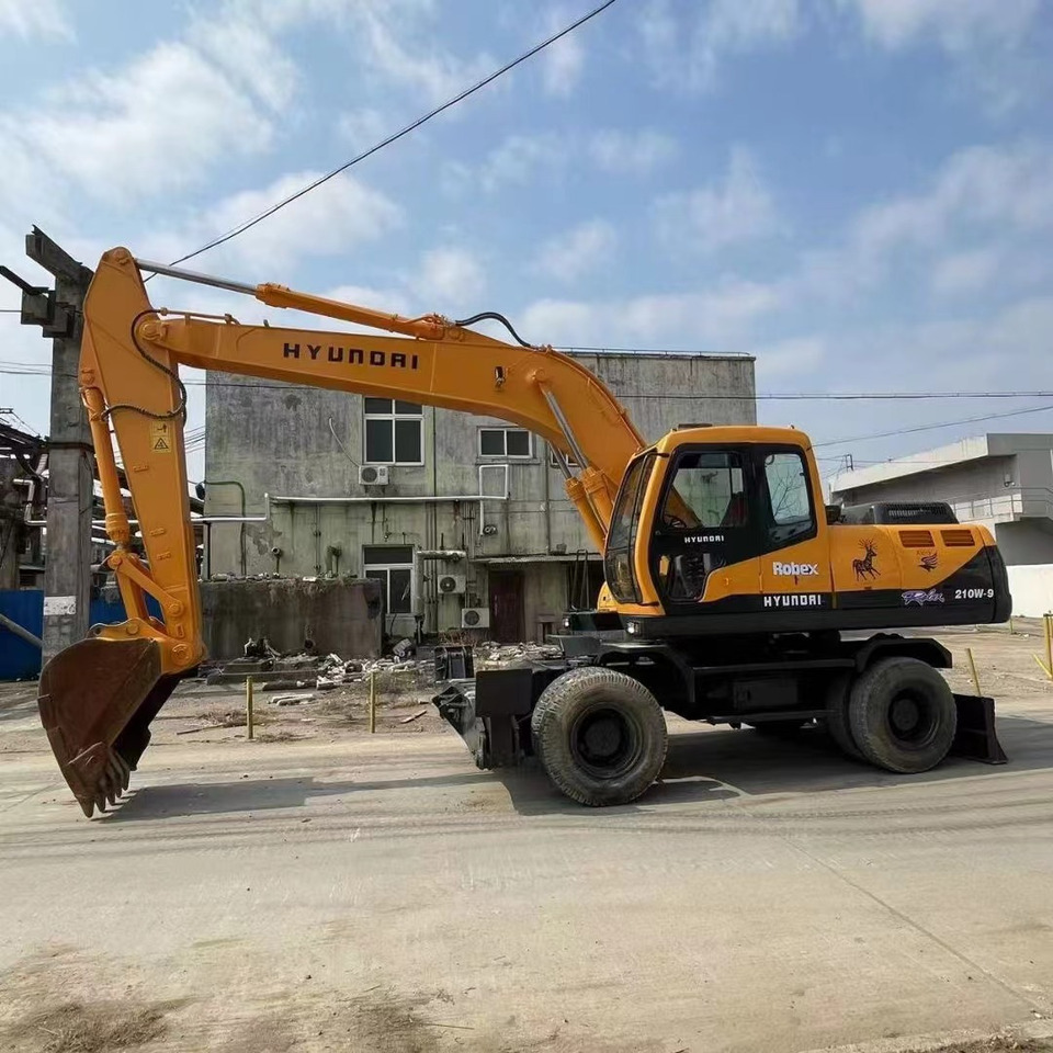 HYUNDAI R210W-9 - Верижен багер: снимка 2 HYUNDAI R210W-9 - Верижен багер: снимка 2