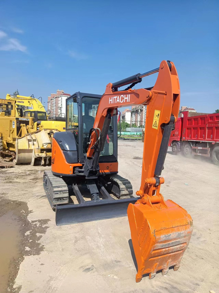 Hitachi ZX35-5A - Верижен багер: снимка 3 Hitachi ZX35-5A - Верижен багер: снимка 3