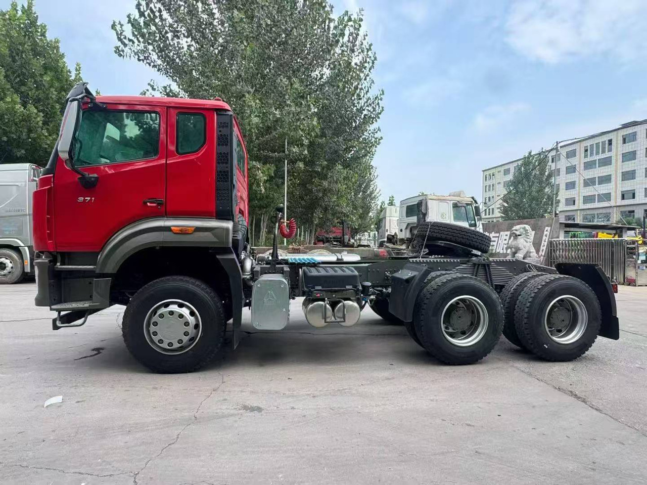 Самосвал камион Howo Tractor Unit Click for Discount: снимка 7 Самосвал камион Howo Tractor Unit Click for Discount: снимка 7