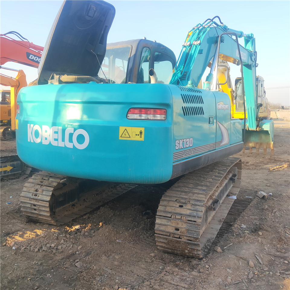KOBELCO SK130 - Верижен багер: снимка 3 KOBELCO SK130 - Верижен багер: снимка 3