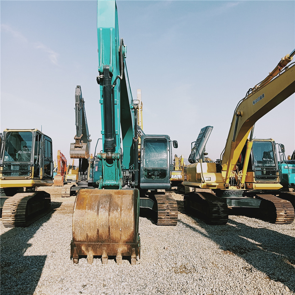 KOBELCO SK200D - Верижен багер: снимка 3 KOBELCO SK200D - Верижен багер: снимка 3