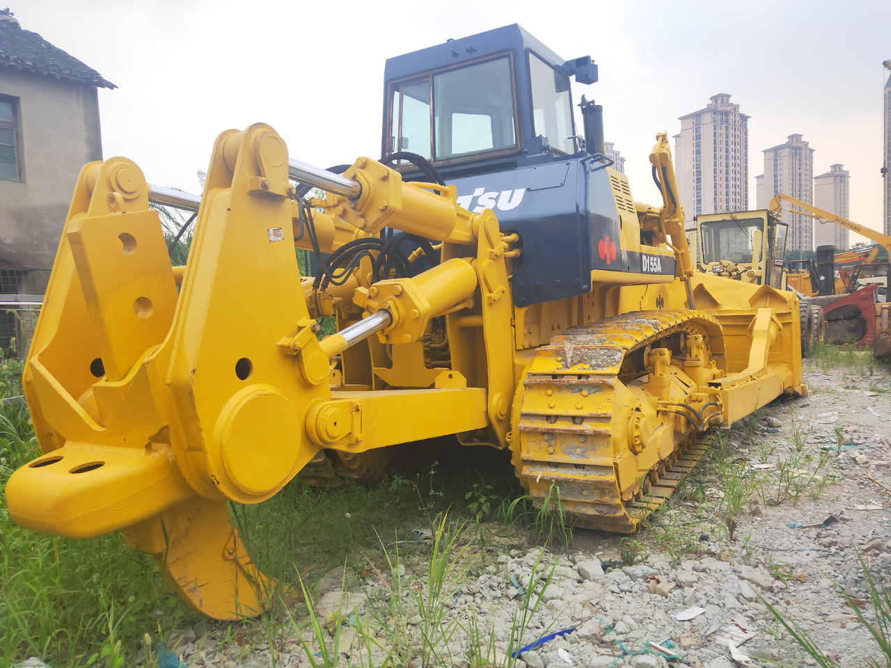 KOMATSU D155A-2 - Булдозер: снимка 1 KOMATSU D155A-2 - Булдозер: снимка 1