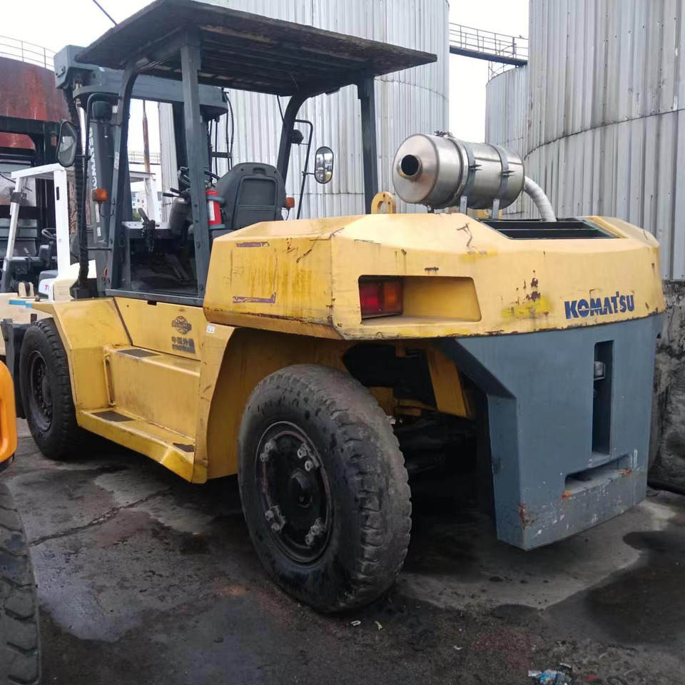 KOMATSU FD150 - Дизелов мотокар: снимка 4 KOMATSU FD150 - Дизелов мотокар: снимка 4