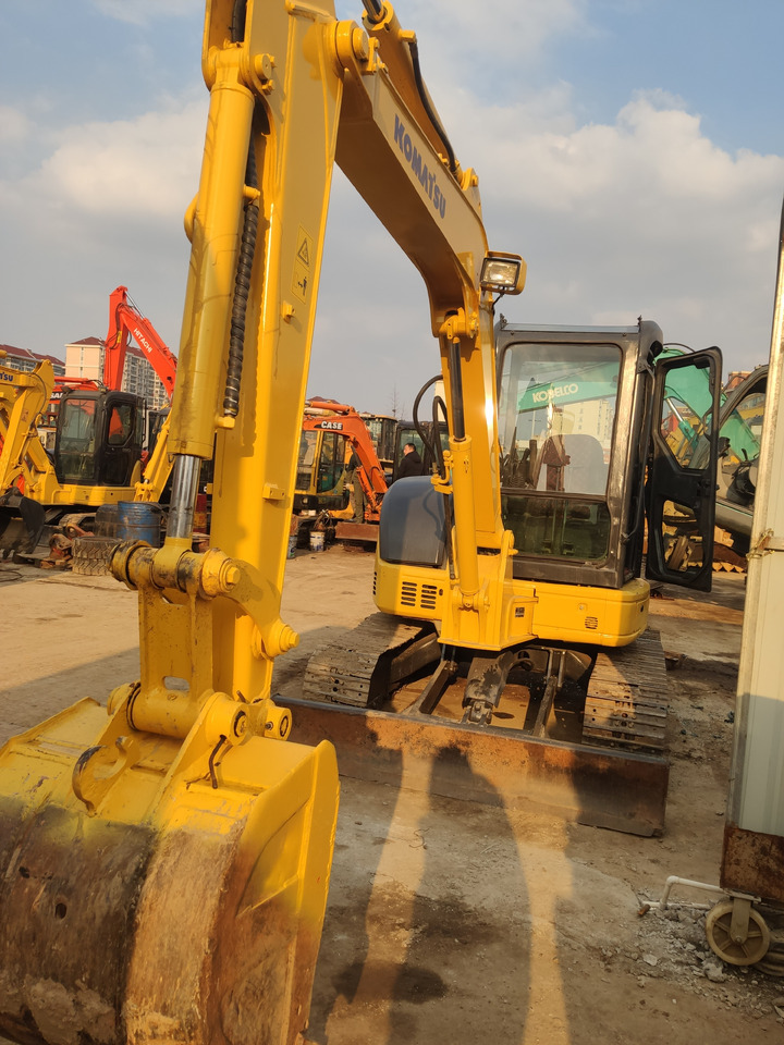 KOMATSU Mini excavator Pc55 - Мини багер: снимка 4 KOMATSU Mini excavator Pc55 - Мини багер: снимка 4