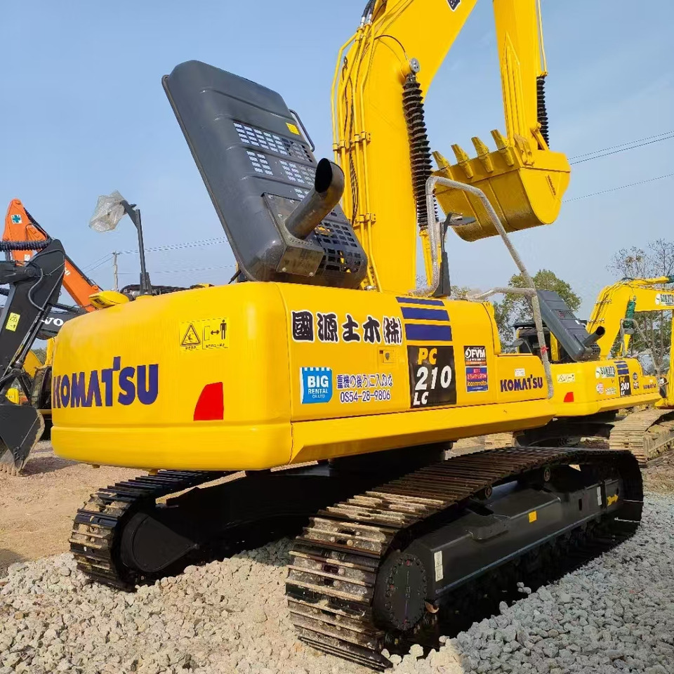 KOMATSU PC210 - Верижен багер: снимка 1 KOMATSU PC210 - Верижен багер: снимка 1
