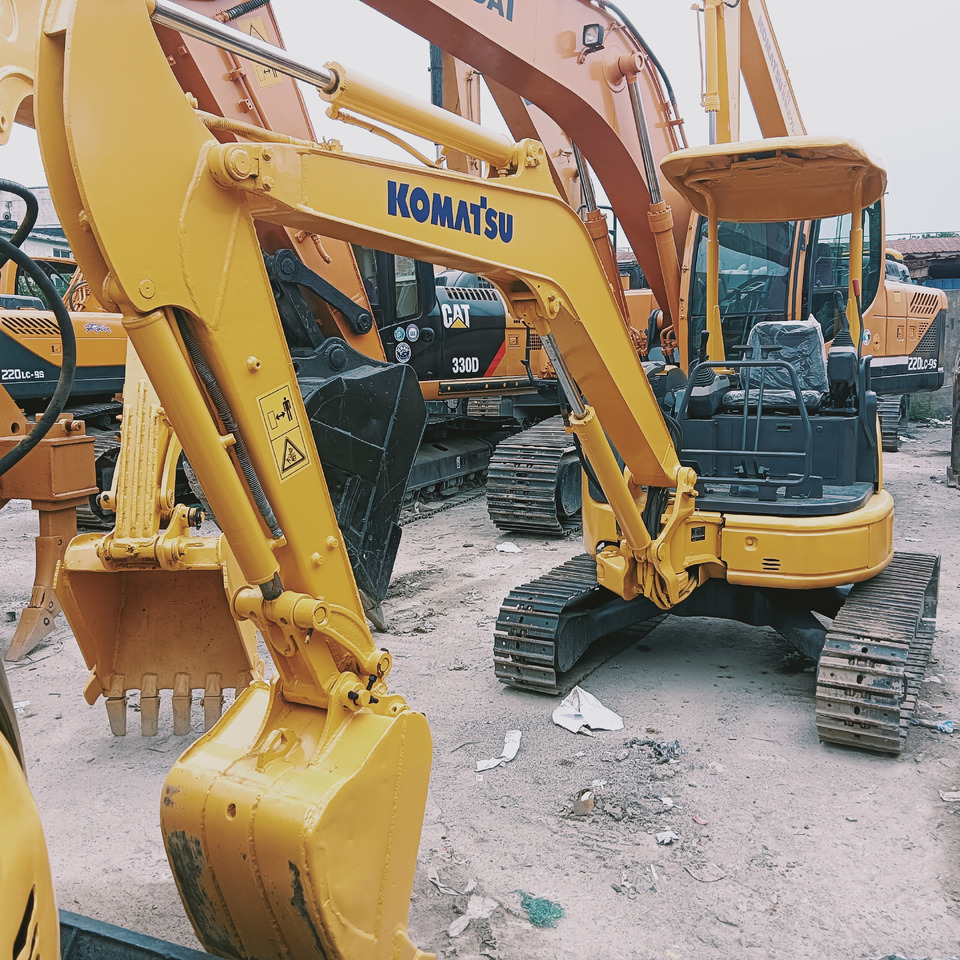 KOMATSU PC30 - Верижен багер: снимка 5 KOMATSU PC30 - Верижен багер: снимка 5