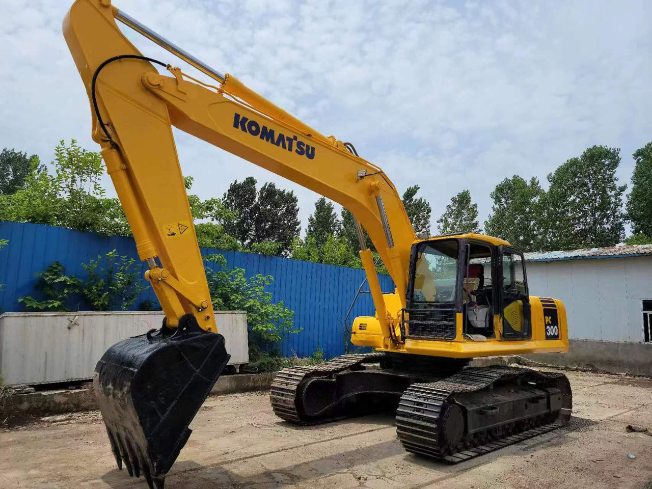 KOMATSU PC300-7 - Верижен багер: снимка 1 KOMATSU PC300-7 - Верижен багер: снимка 1