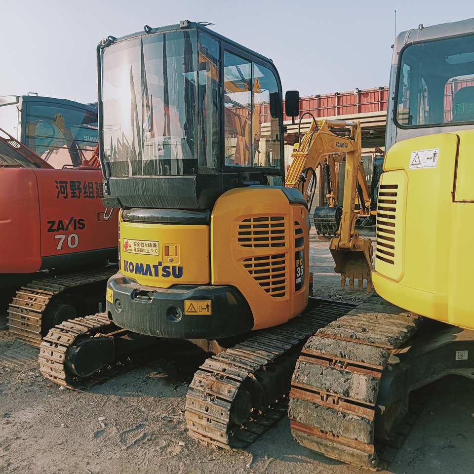 KOMATSU PC35 - Верижен багер: снимка 3 KOMATSU PC35 - Верижен багер: снимка 3