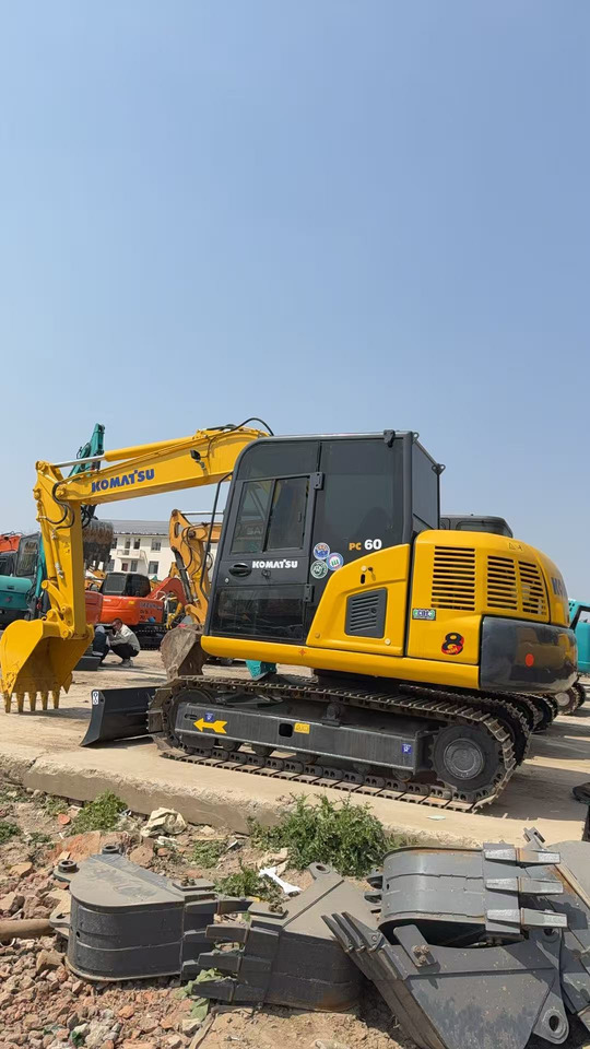 KOMATSU PC60 - Верижен багер: снимка 2 KOMATSU PC60 - Верижен багер: снимка 2