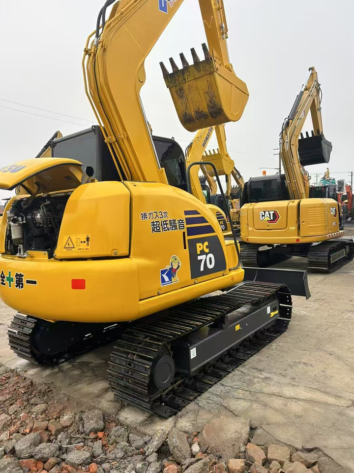 KOMATSU PC70 - Верижен багер: снимка 2 KOMATSU PC70 - Верижен багер: снимка 2