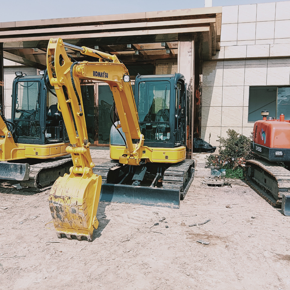 Komatsu Mini Excavation PC40MR - Мини багер: снимка 3 Komatsu Mini Excavation PC40MR - Мини багер: снимка 3