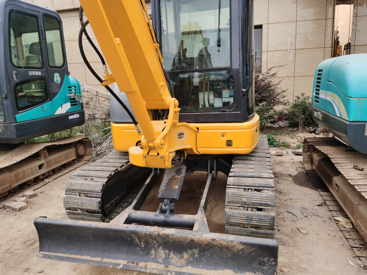 Komatsu Mini Excavator Pc40MR - Мини багер: снимка 4 Komatsu Mini Excavator Pc40MR - Мини багер: снимка 4