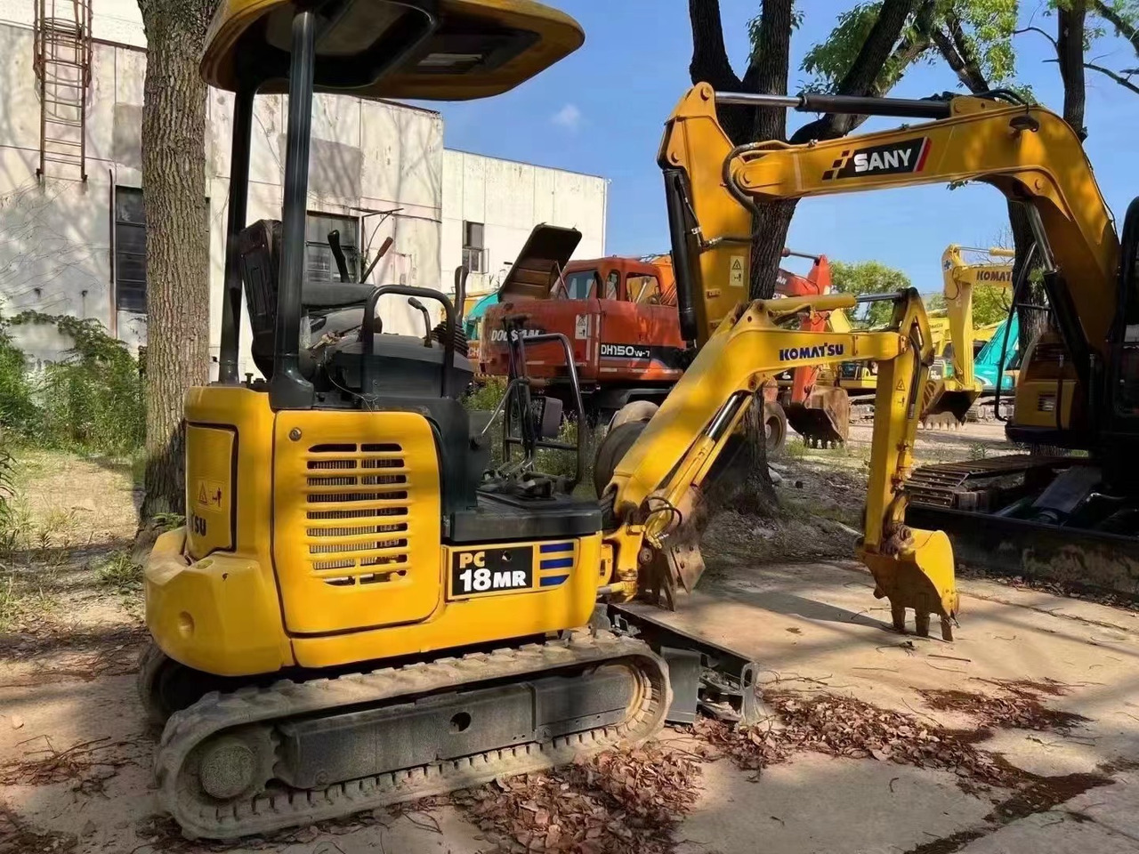 Komatsu PC18 - Верижен багер: снимка 1 Komatsu PC18 - Верижен багер: снимка 1