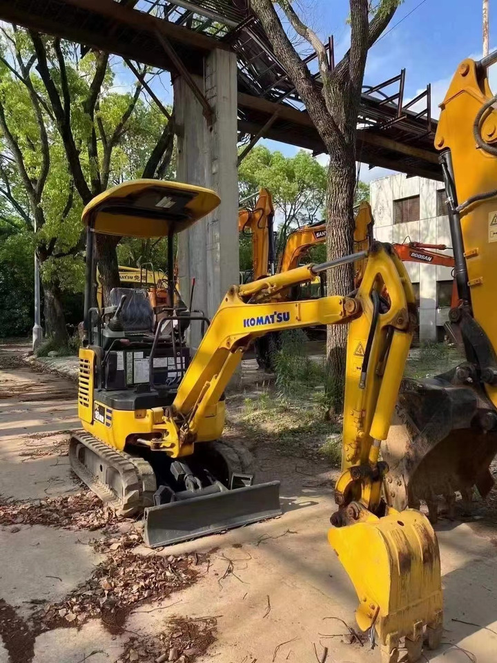 Komatsu PC18 - Верижен багер: снимка 4 Komatsu PC18 - Верижен багер: снимка 4