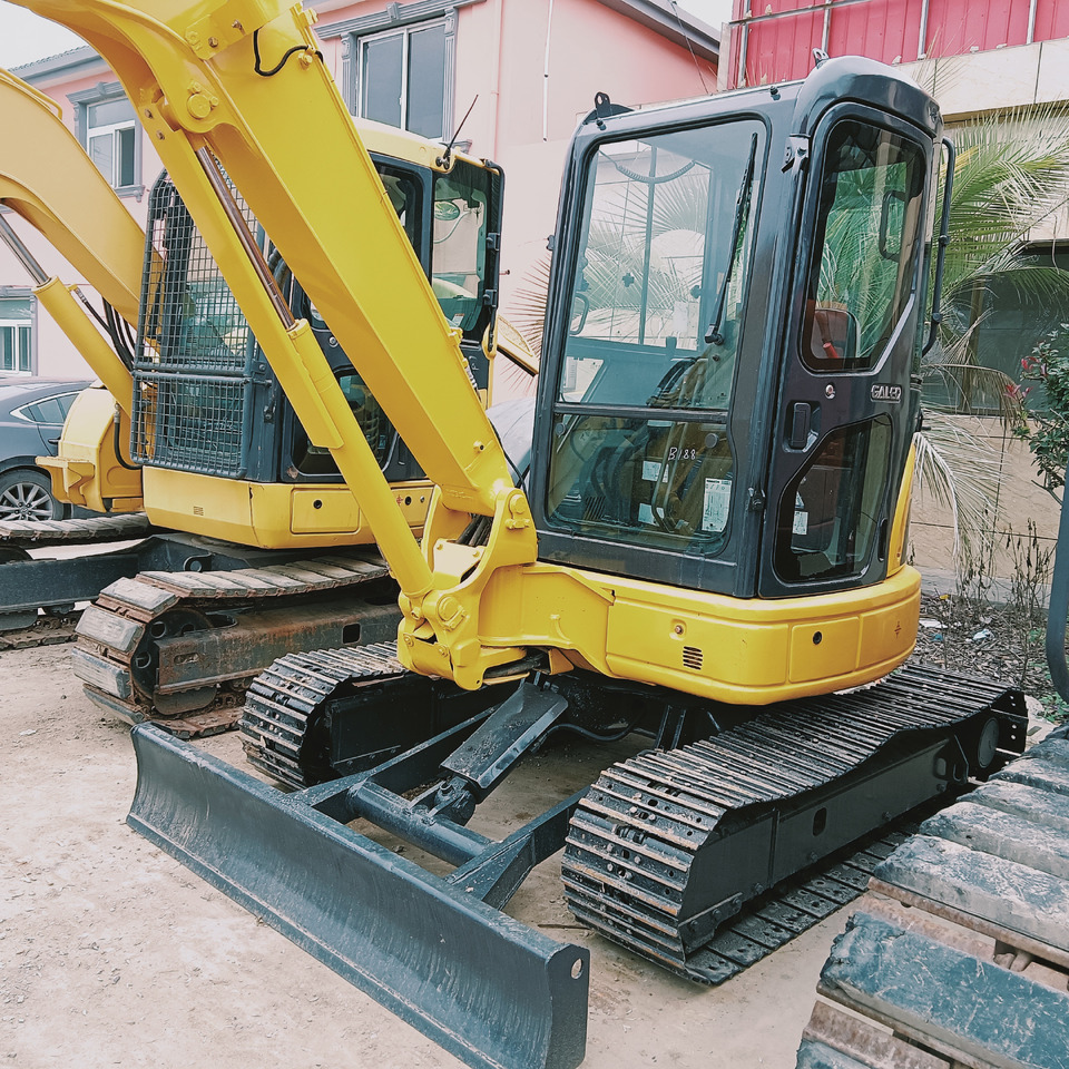 Komatsu PC40 - Верижен багер: снимка 4 Komatsu PC40 - Верижен багер: снимка 4