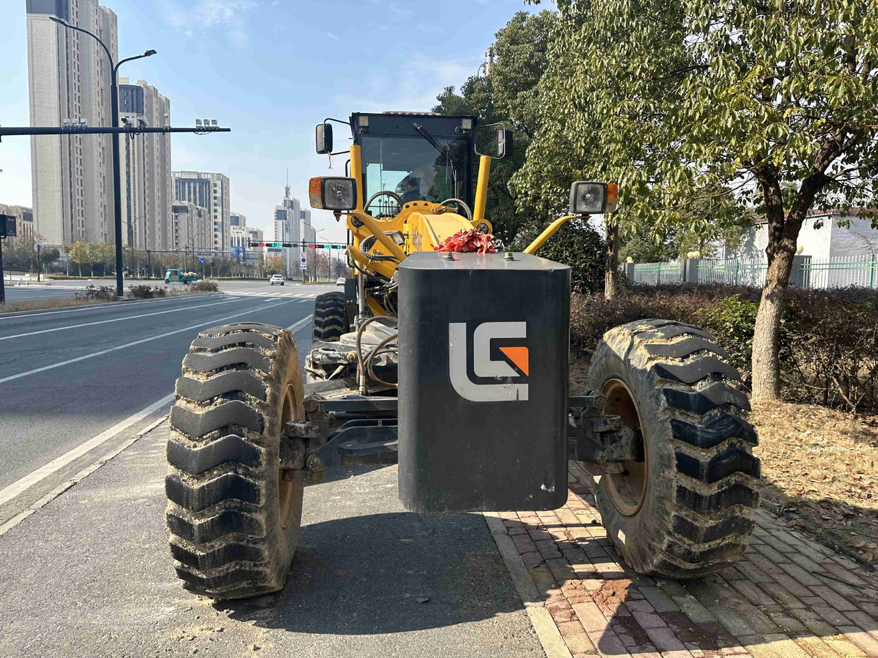LIUGONG Grader 4180 - Грейдер: снимка 5 LIUGONG Grader 4180 - Грейдер: снимка 5