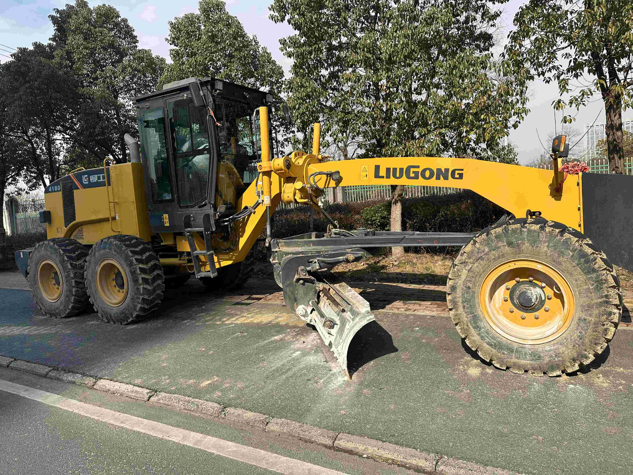 LIUGONG Grader 4180 - Грейдер: снимка 4 LIUGONG Grader 4180 - Грейдер: снимка 4