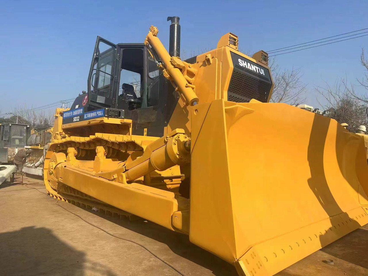 SHANTUI Bulldozer SD32 - Булдозер: снимка 1 SHANTUI Bulldozer SD32 - Булдозер: снимка 1