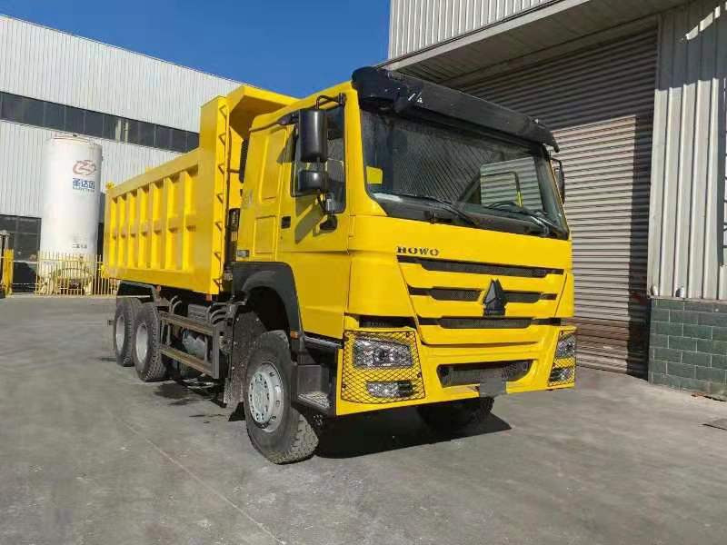 SINOTRUK HOWO 371 6X4 CLICK HERE FOR DISCOUNT - Самосвал камион: снимка 2 SINOTRUK HOWO 371 6X4 CLICK HERE FOR DISCOUNT - Самосвал камион: снимка 2