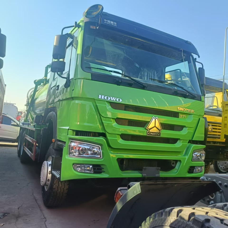 SINOTRUK HOWO Sewage Suction Truck 6*4 Click Here for Discount - Каналопочистваща машина: снимка 1 SINOTRUK HOWO Sewage Suction Truck 6*4 Click Here for Discount - Каналопочистваща машина: снимка 1